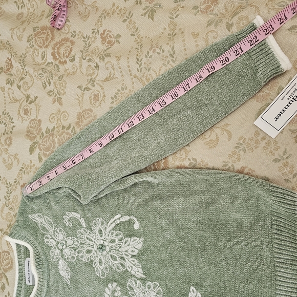 NWT Alfred Dunner St. Moritz Sweater Green Floral Embroidered Pullover PS Petite - Picture 3 of 6
